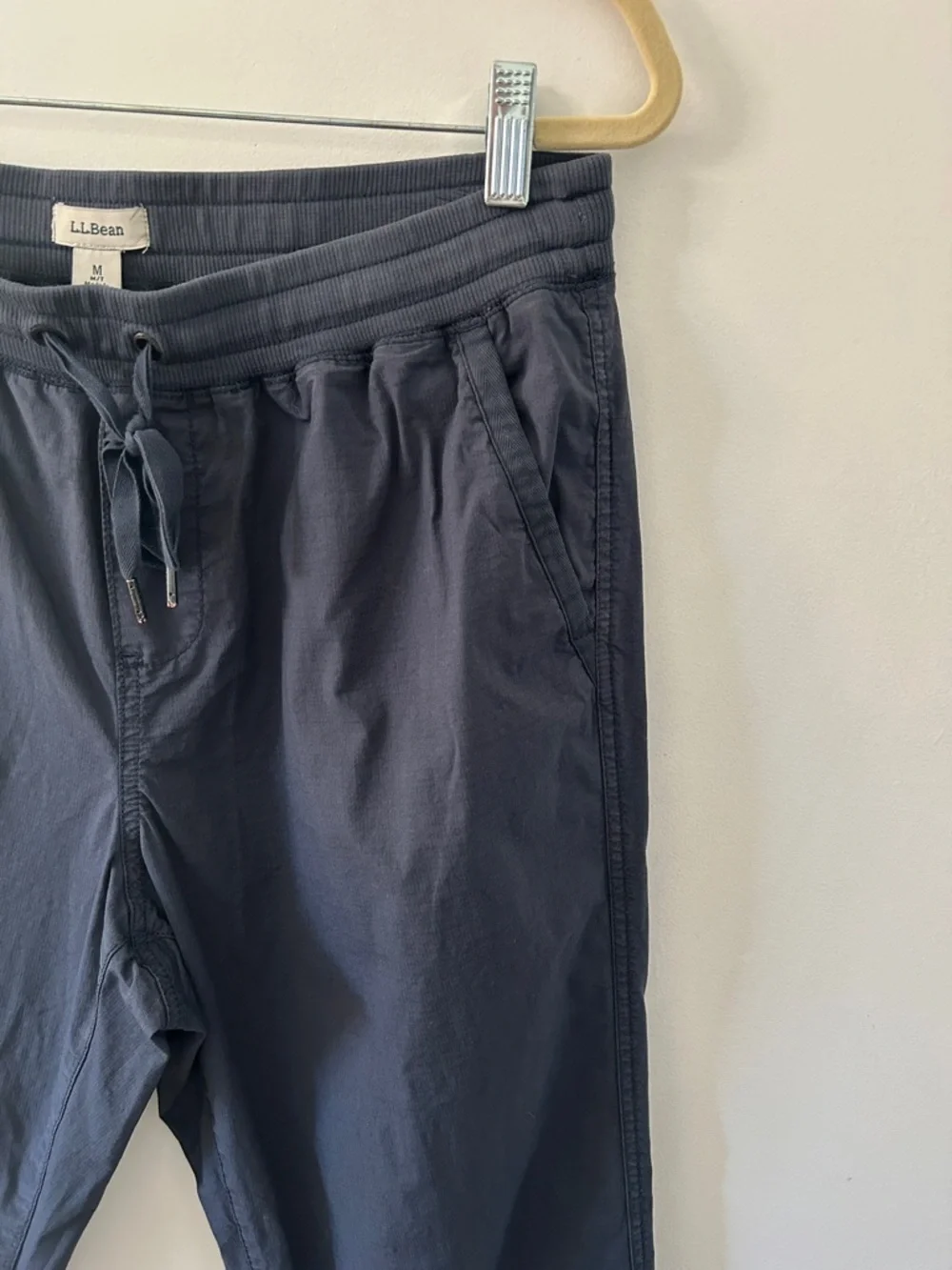 L.L. Bean Women’s Stretch Ripstop Pull On Pants Slim Joggers M Carbon Navy - Picture 5 of 11